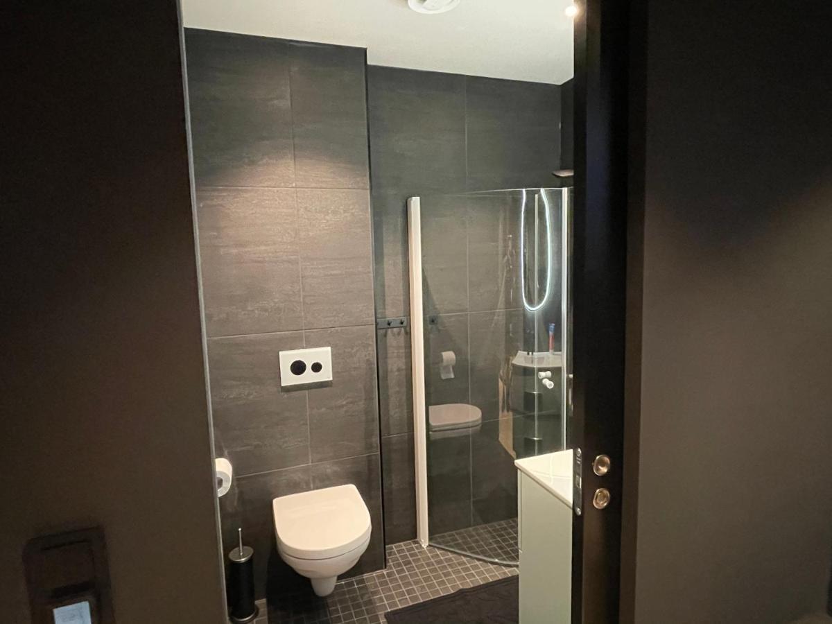 Olden Apartments 2 สตรีน ภายนอก รูปภาพ
