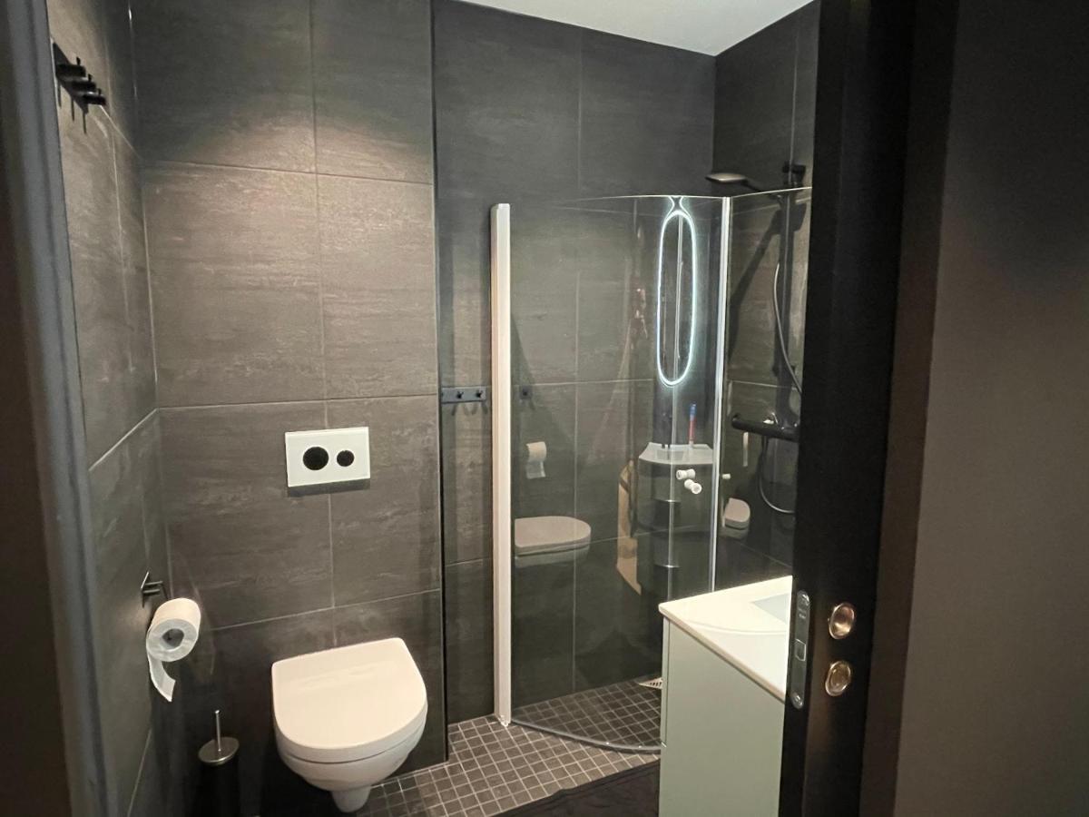 Olden Apartments 2 สตรีน ภายนอก รูปภาพ